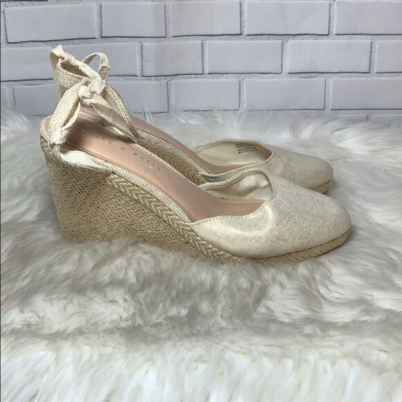 Kelly & Katie Hanah Metallic Wedge Sandals Sz 9.5 - Picture 4 of 7